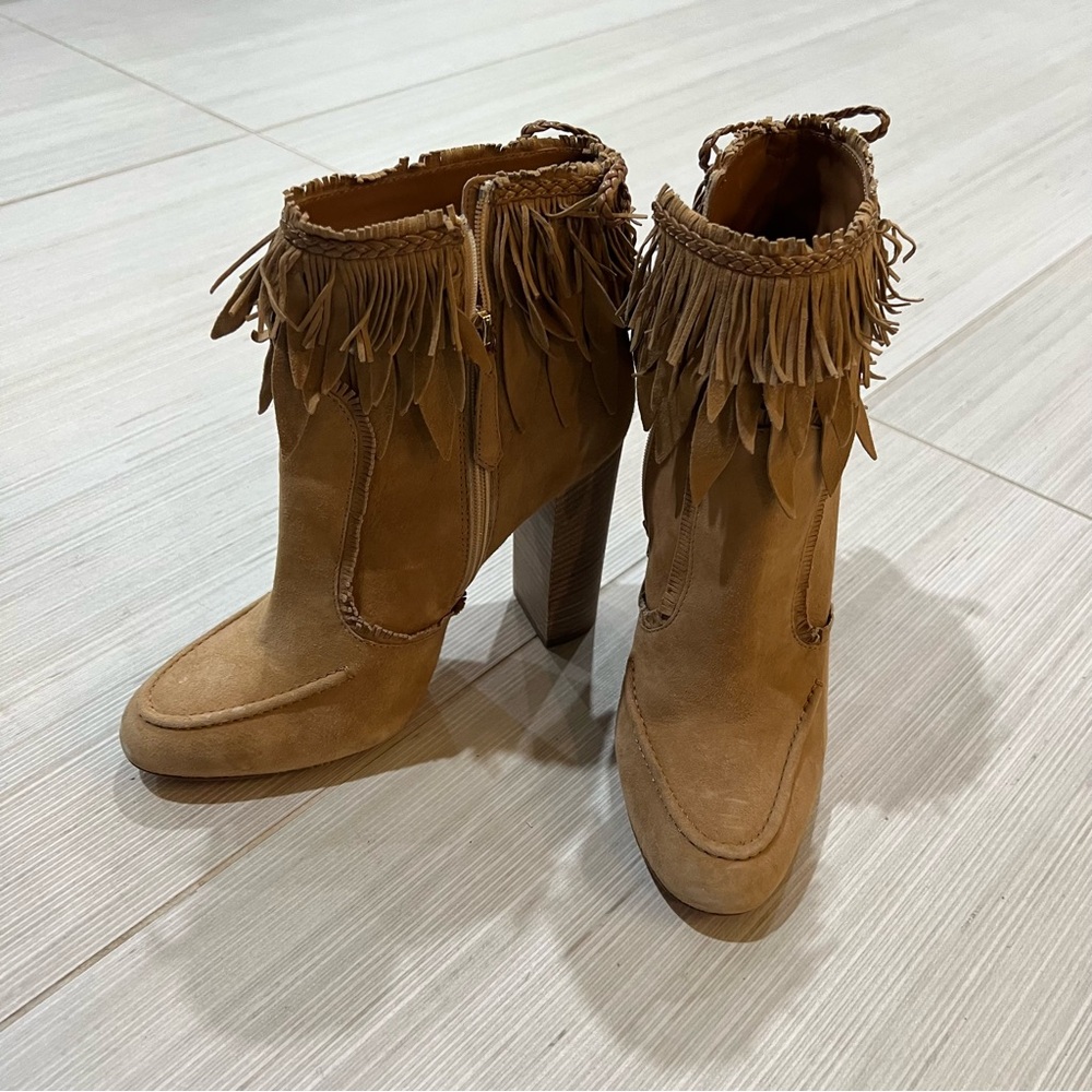Aquazzura suede boots